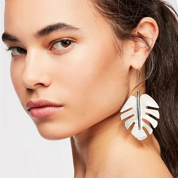 Free People Jewelry - Brass Monstera Leaf Free People Earrings